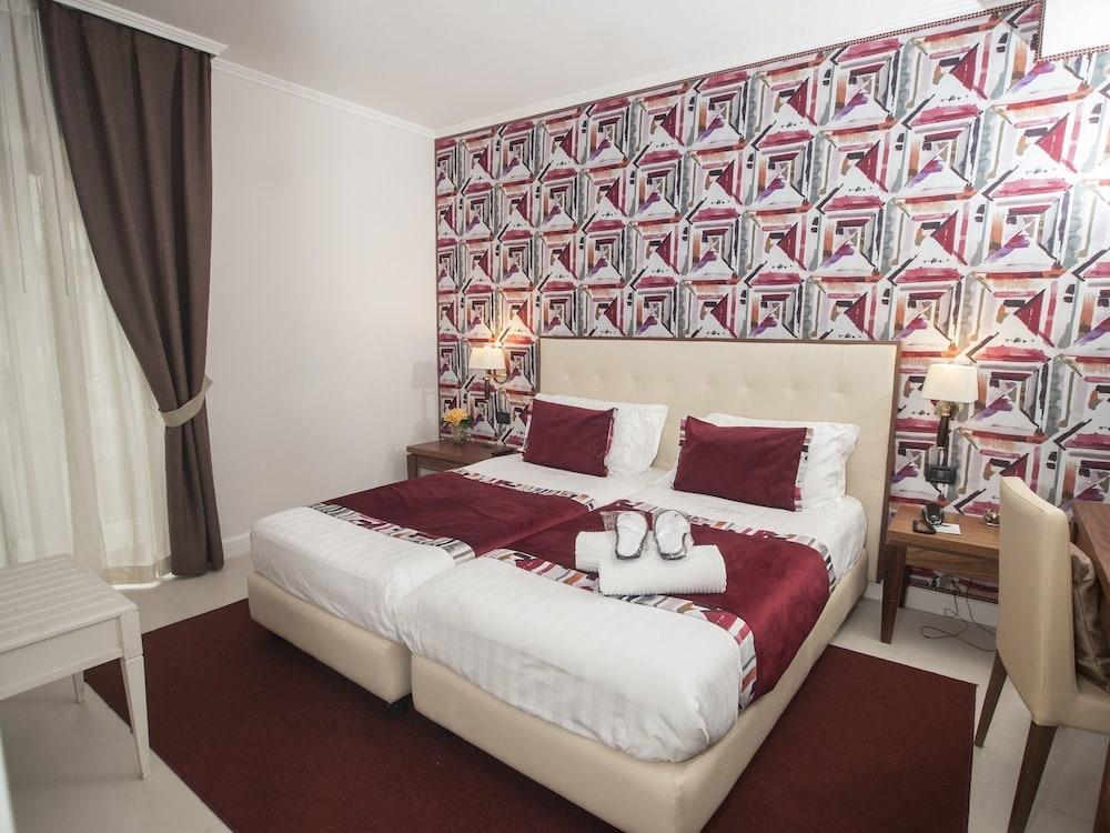 Palazzo Firenze 4* Neapel